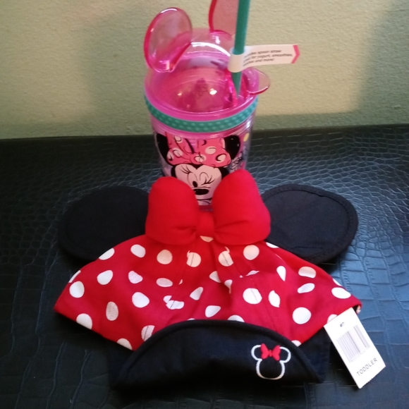Disney Other - Multi Tasking Minnie Sipper & Hat Bundle